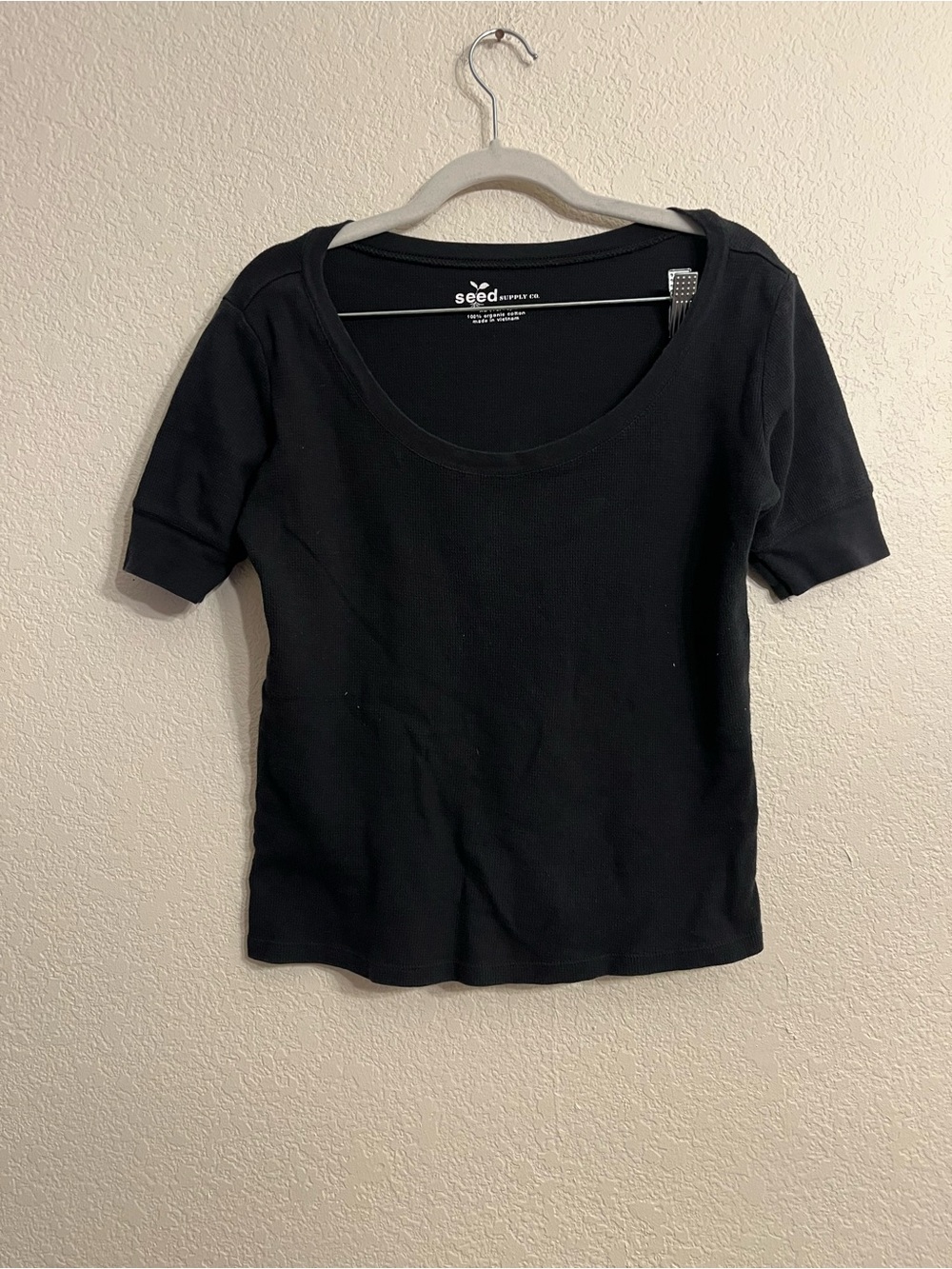 100% organic cotton Seed Heritage Black Scoop Neck Short Sleeve Tee - Slim Fit